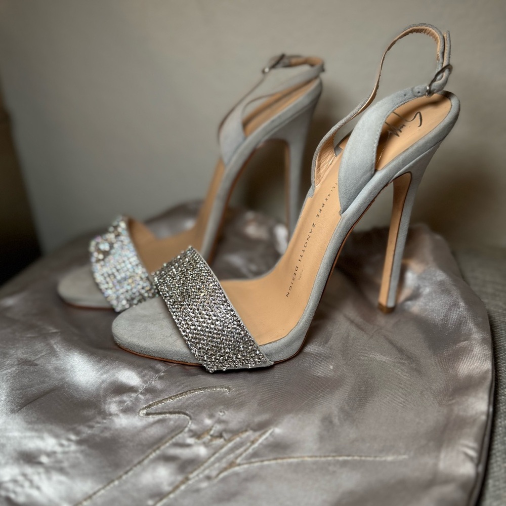 Giuseppe Zanotti Rhinestone Silver Heels Size 36.5